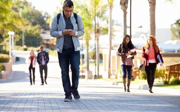 incidenti da smartphone